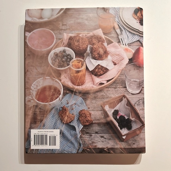 Gwyneth Paltrow’s “It’s All Good” Cookbook. NWOT. - Picture 2 of 2